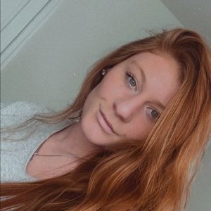 Meet your Posher, Carly